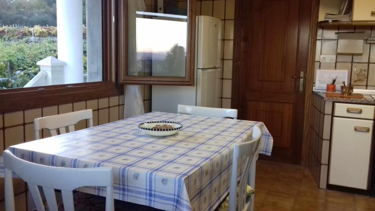 Villa con piscina en Pantòn Ribeira Sacra Galicia Ideal para familias Exterior foto